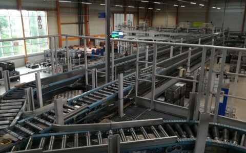 Plateforme industrielle de courrier